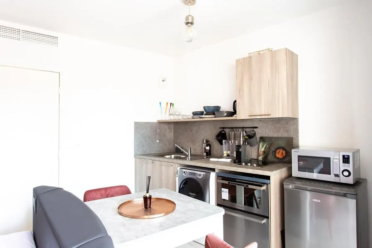 Apartament Stella- Studio Climatise Proche Monaco Beausoleil